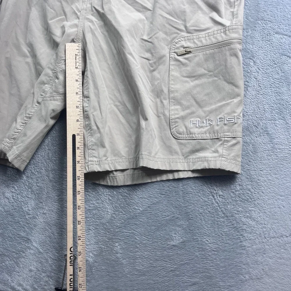 Huk Performance Fishing Shorts Mens XXL Tan Khaki Cargo Pockets Quick Dry Hike